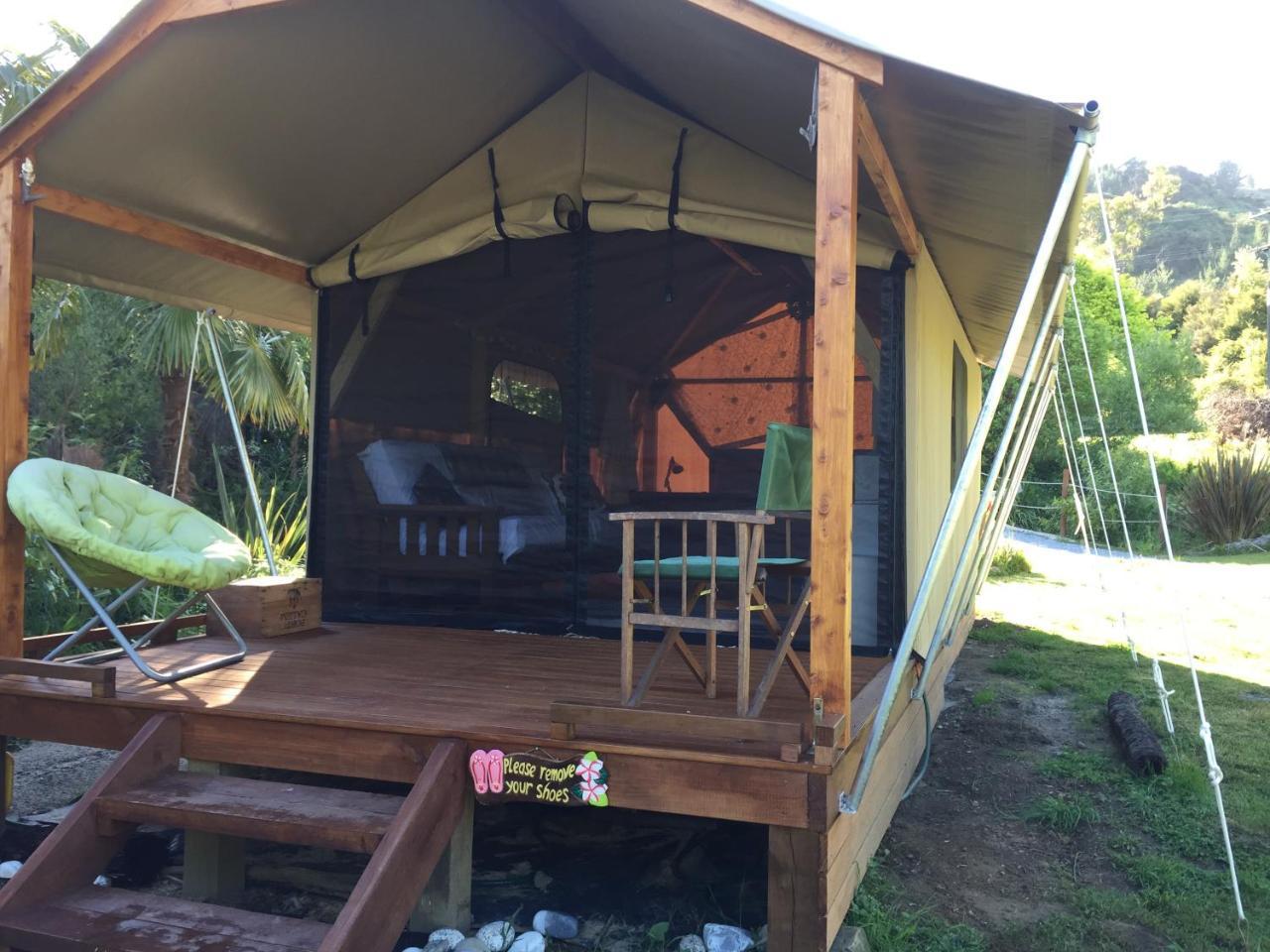 Hotel Omarama Oasis - Permaculture Glamping Pohara Exterior foto