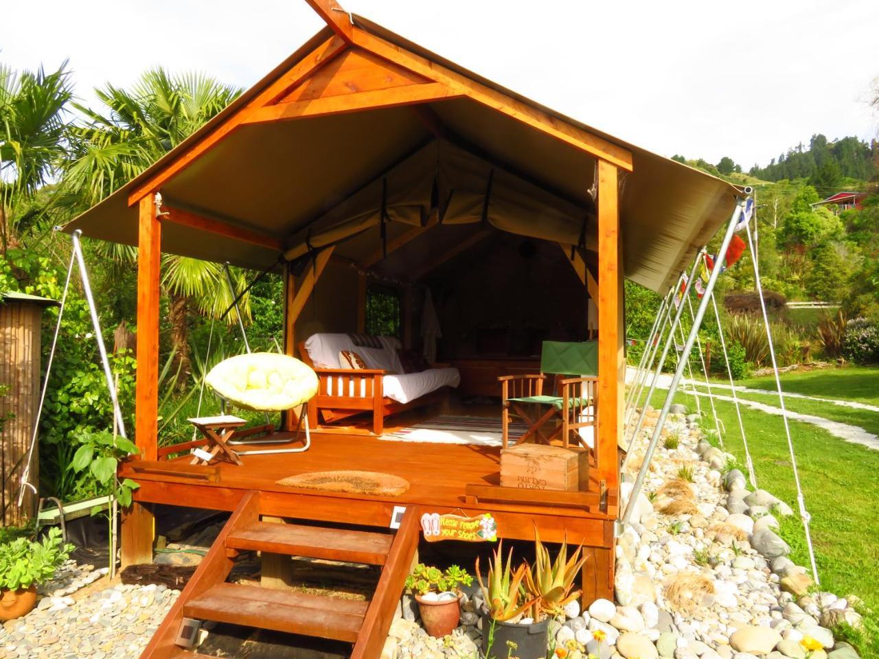 Hotel Omarama Oasis - Permaculture Glamping Pohara Exterior foto