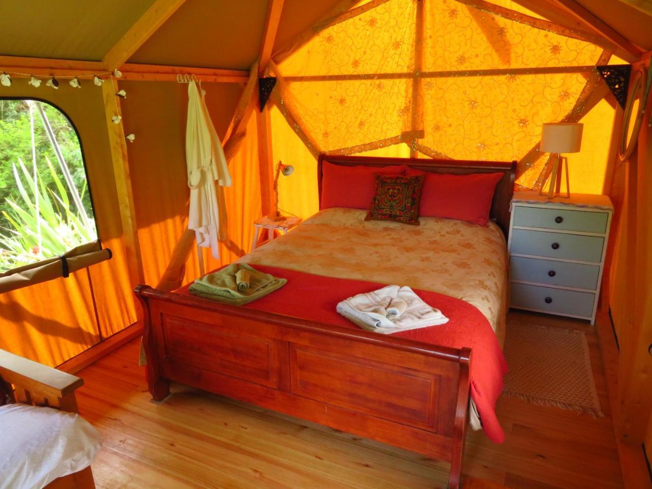 Hotel Omarama Oasis - Permaculture Glamping Pohara Exterior foto